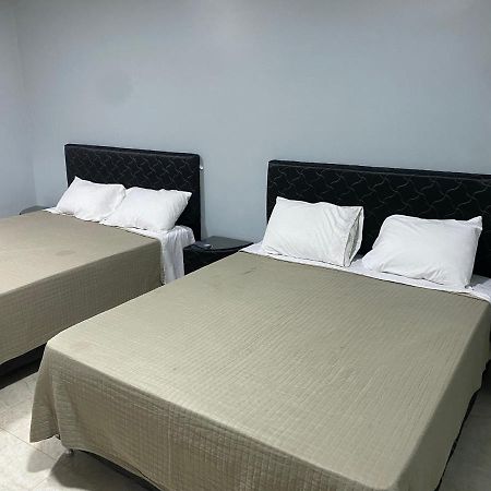 Espana Suites Hotel Ciudad del Este Kültér fotó