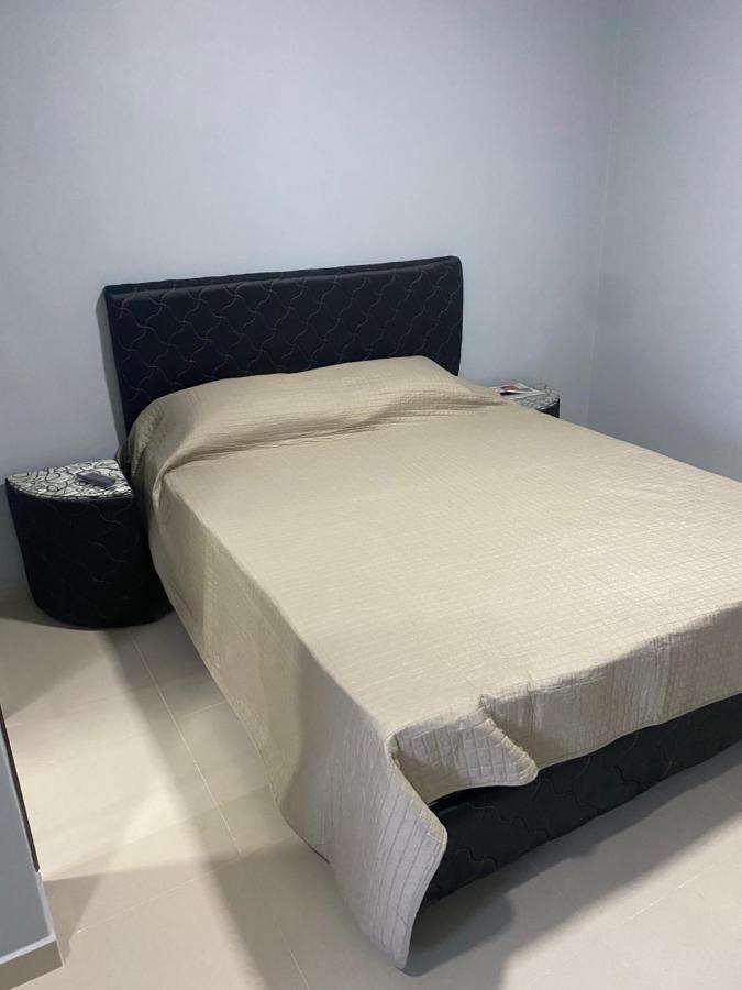 Espana Suites Hotel Ciudad del Este Kültér fotó